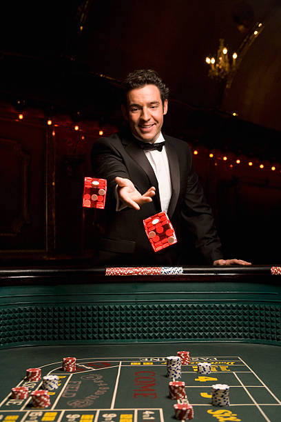 bet77 mobile free-play interface showing slot games and live-dealer table availability